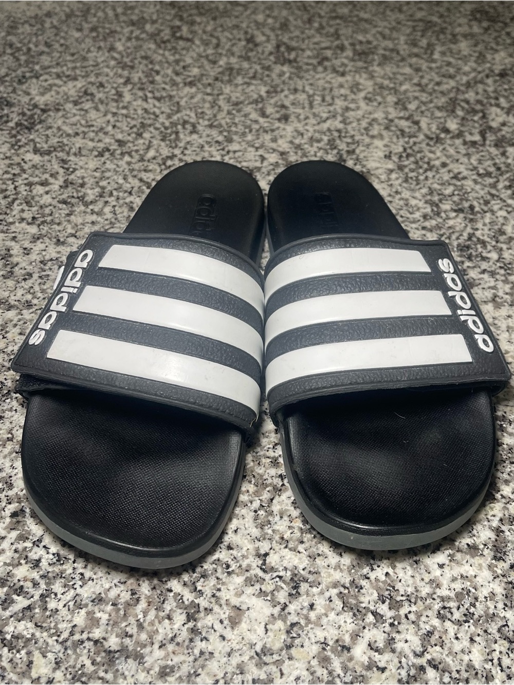 Adidas adilette comfort slides men’s 11 black white slip on sandal shoes